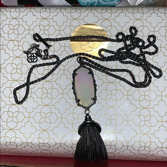 Kendra Scott Jewelry - Kendra Scott Opalite Everly ❤️